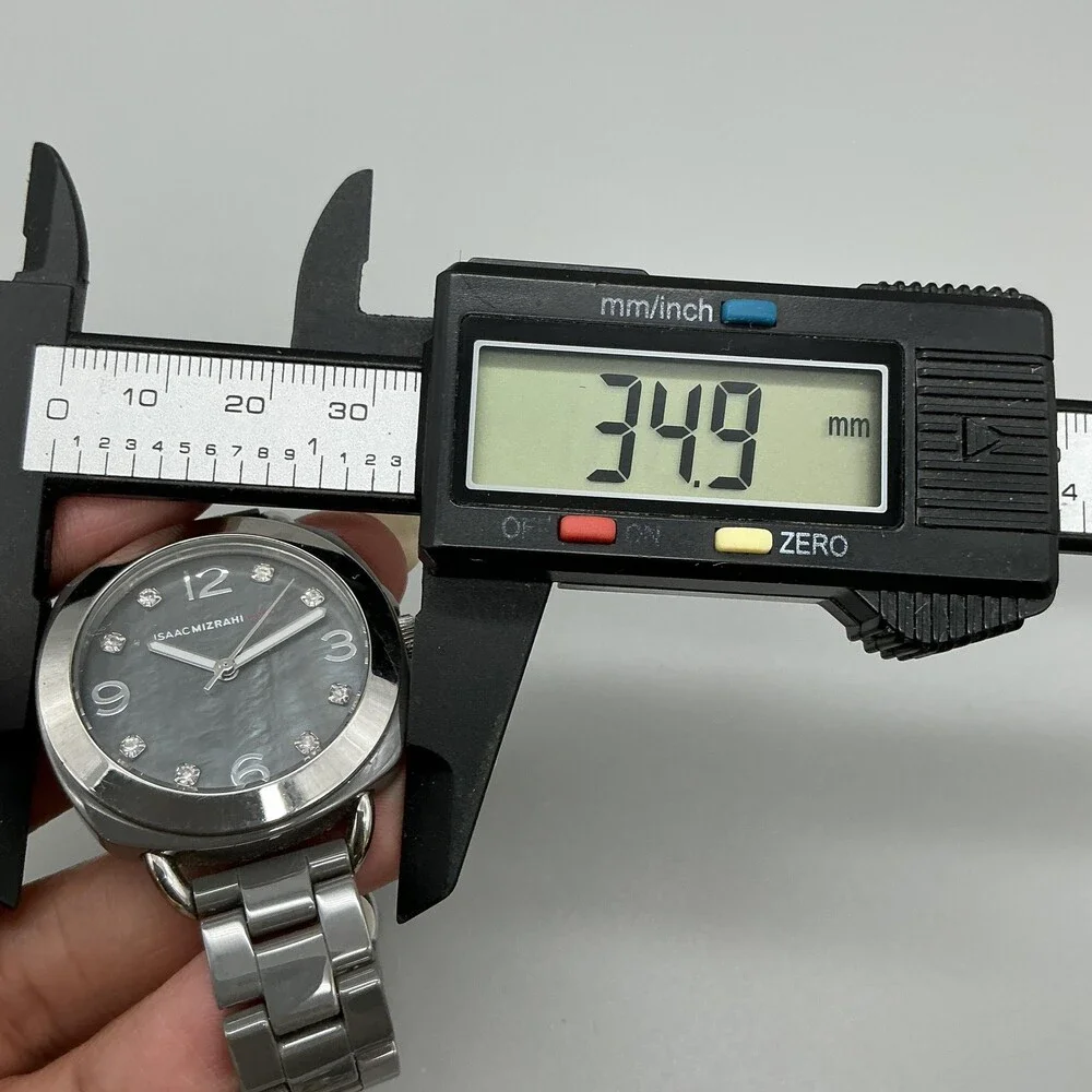 Isaac Mizrahi Live Womens Watch 35mm Gray Stainless Bracelet New Battery 7.5